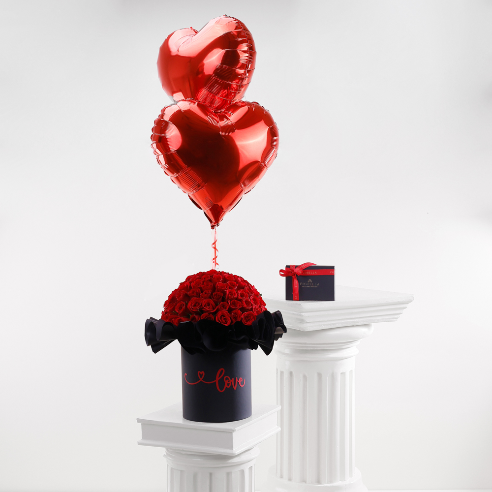 LOVE IN NOIR BOX WITH BALLOONS